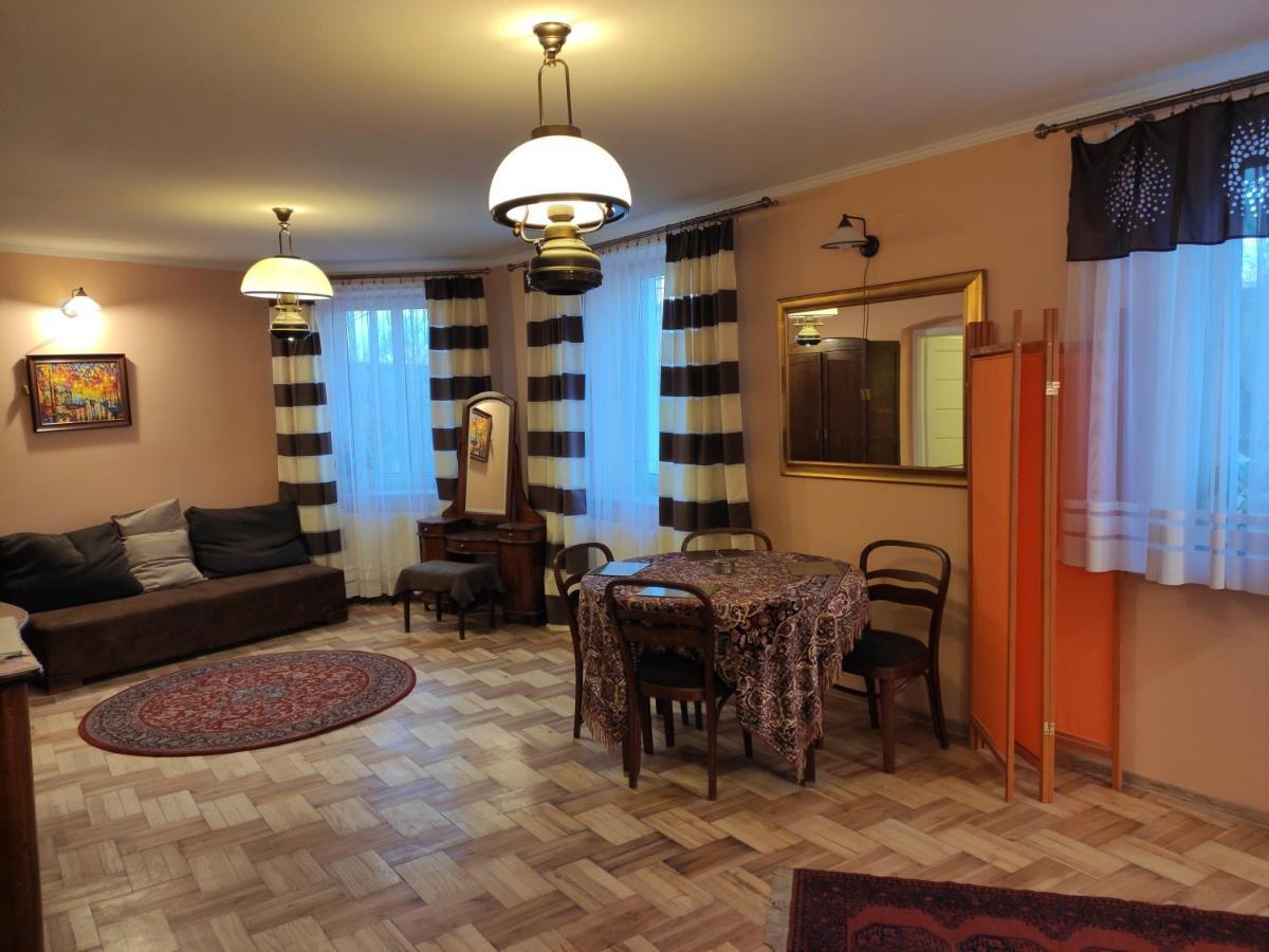 Dom Pod Zegarem Apartment Przemysl Exterior photo