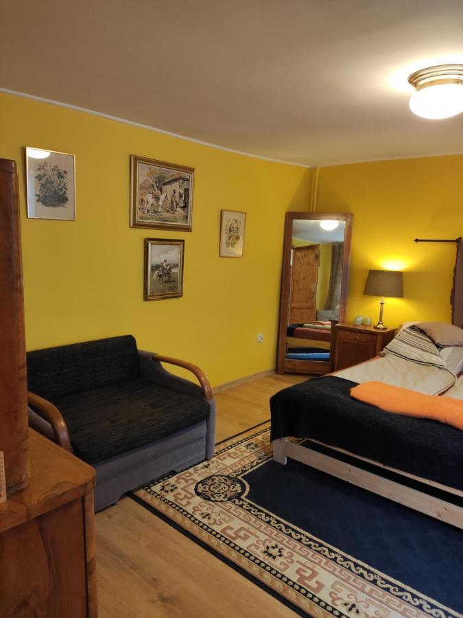 Dom Pod Zegarem Apartment Przemysl Exterior photo